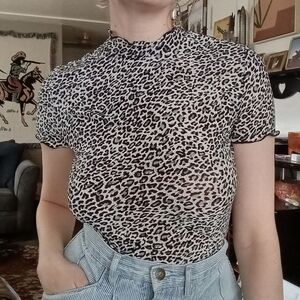 Leopard crop top